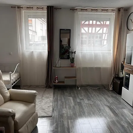 Zentral Und Sehr Gemuetlich 아파트 *